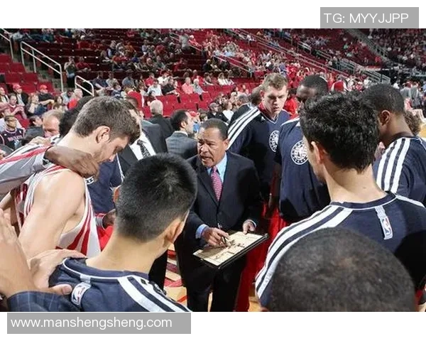 火箭队教练组成员介绍及战术布置理念解析